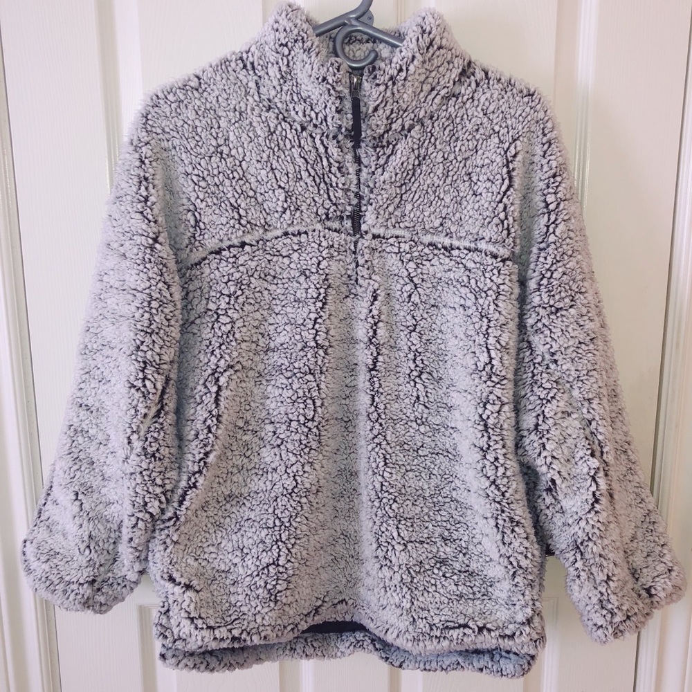Fuzzy Grey Sherpa Pullover | Size M